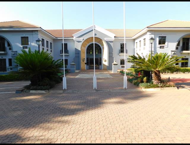 1,578M² OFFICE TO LET IN HYDE PARK
